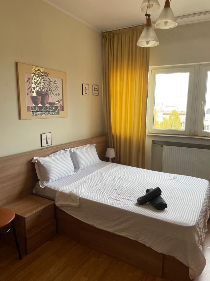 Downtown Studio Apartment Bucureşti Ngoại thất bức ảnh