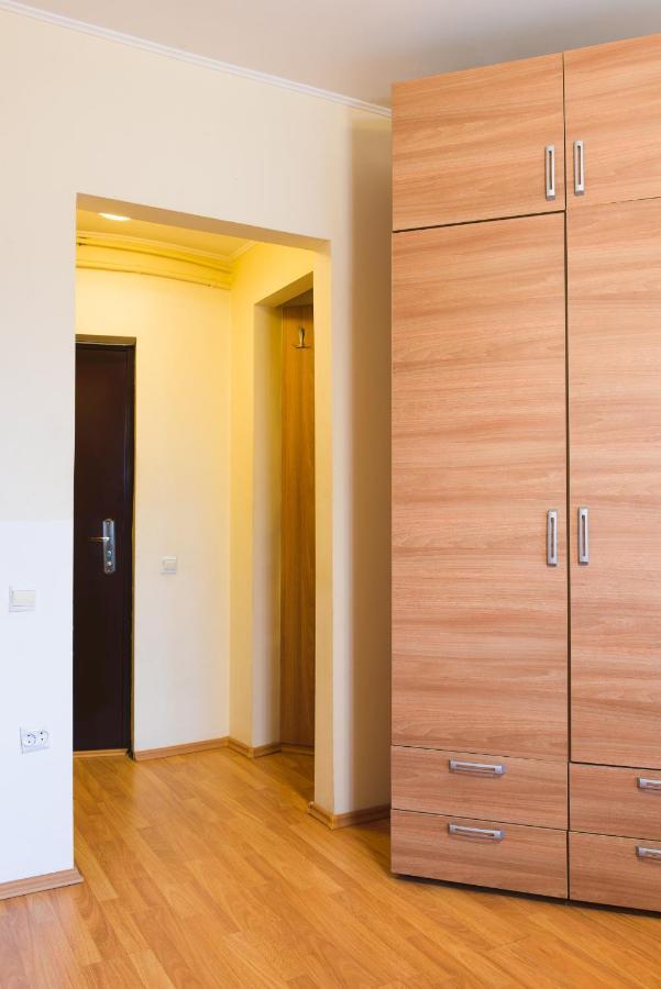 Downtown Studio Apartment Bucureşti Ngoại thất bức ảnh