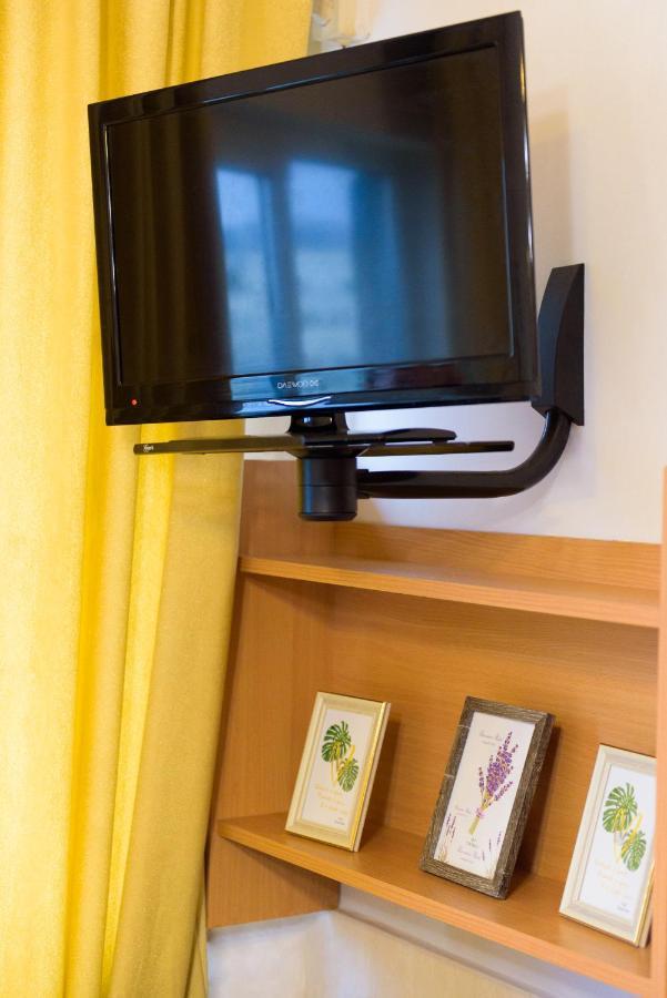 Downtown Studio Apartment Bucureşti Ngoại thất bức ảnh